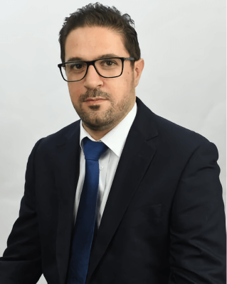 Мариос Константину